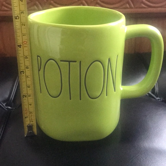 Rae Dunn Potion mug, Fall🎃2020 (green) HTF! - Picture 4 of 4